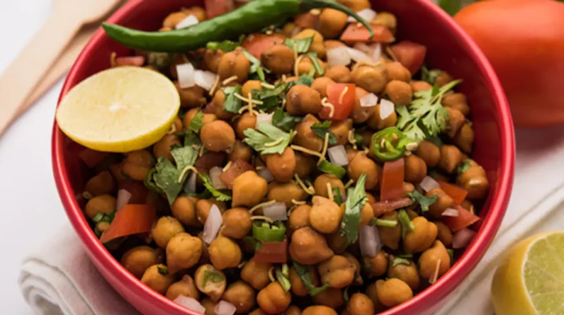This Black Chana Chaat Recipe Can Add A Healthy Twist To Your Indulgence - NDTV Food